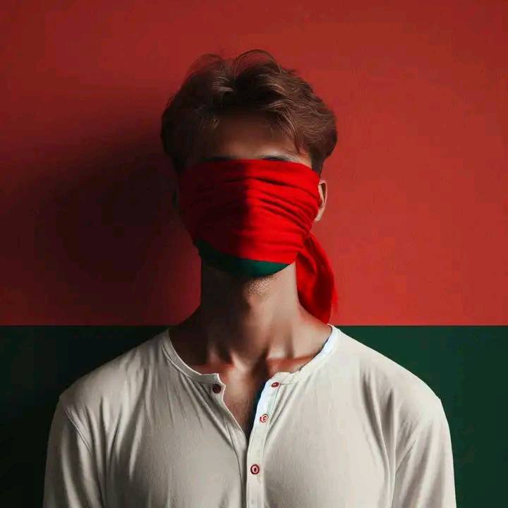 লাল কাপড় মুখে ও চোখে বেঁধে ছবি [Profile Picture]