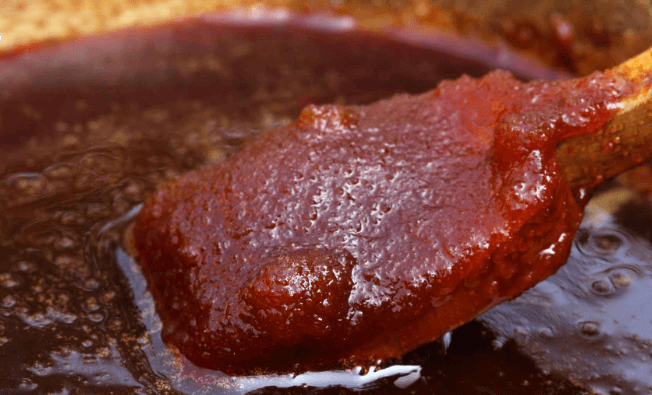গুড় খাওয়ার উপকারিতা ও অপকারিতা