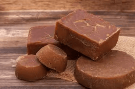 গুড় খাওয়ার উপকারিতা ও অপকারিতা